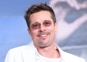 Brad Pitt'in Gülüş Estetiği