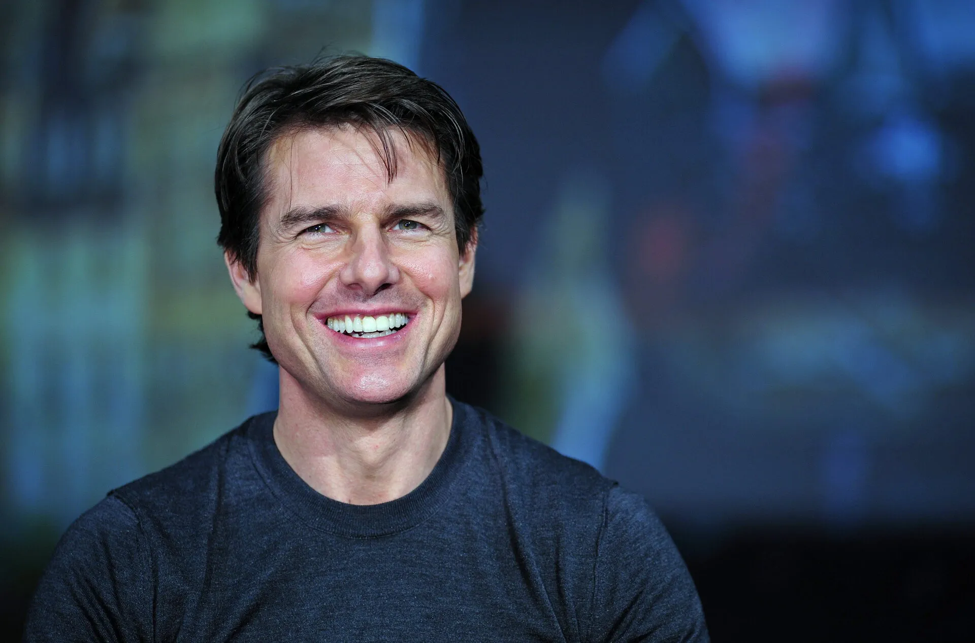 tom-cruise-teeth