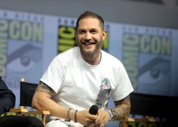 Tom Hardy Diş Dönüşümü