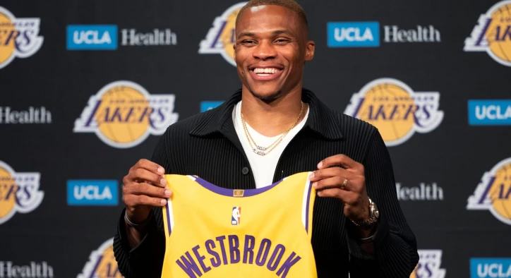 Russell Westbrook Diş Dönüşümü: Öncesi ve Sonrası