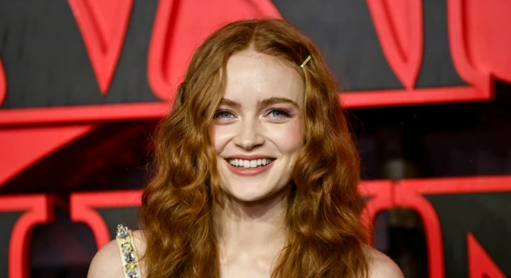 Sadie Sink Diş Dönüşümü: Öncesi ve Sonrası