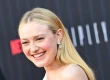Dakota Fanning Teeth – Before & After