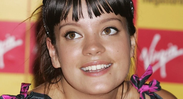 Transformacija zob Lily Allen: prej in potem
