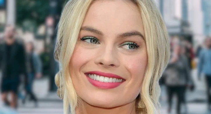 Margot Robbie Teeth Braces Before After Veneers Transformation