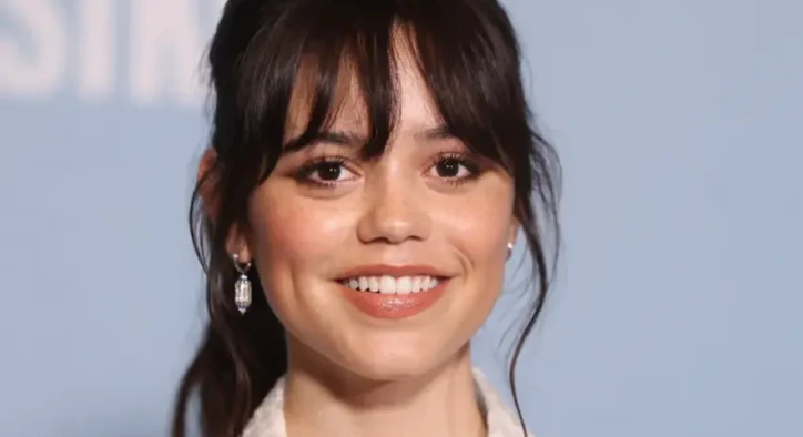 Jenna Ortegas Zähne: Vorher & Nachher, Überbiss & Veneers