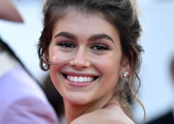 Kaia Gerber Teeth: Before and After, Smile & Real Enamel Facts