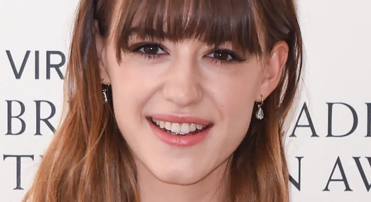 Daisy Edgar-Jones Teeth: Before and After, Veneers & Real Smile