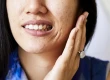 Kieferzusammenbeißen: Symptome, Schiene & Botox Hilfe